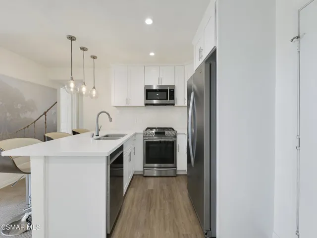 5535 Canoga Ave #320, Woodland Hills -Hs