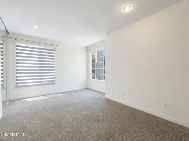 5535 Canoga Ave #320, Woodland Hills -Hs
