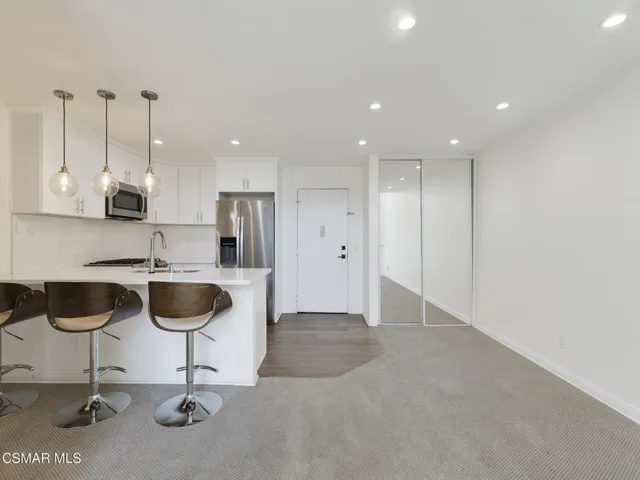 5535 Canoga Ave #320, Woodland Hills -Hs