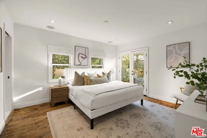 7416 Rosewood Avenue, Los Angeles, California 90036