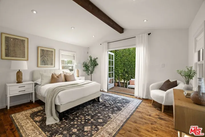 7416 Rosewood Avenue, Los Angeles, California 90036