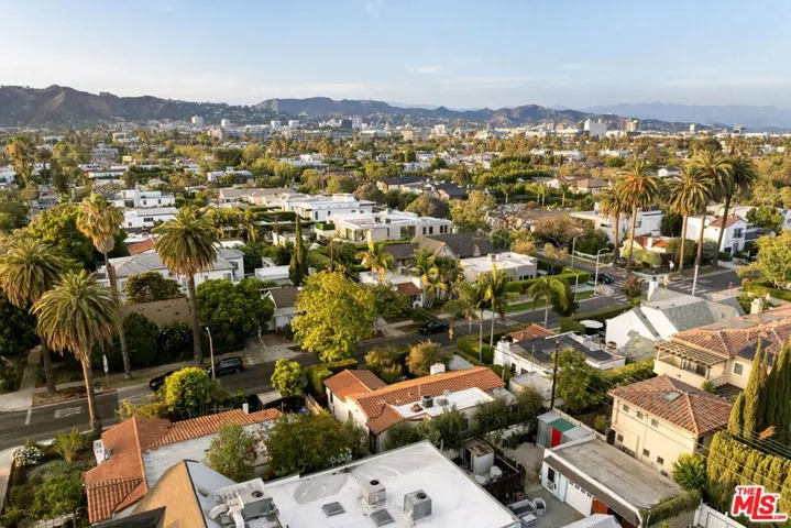 7416 Rosewood Avenue, Los Angeles, California 90036