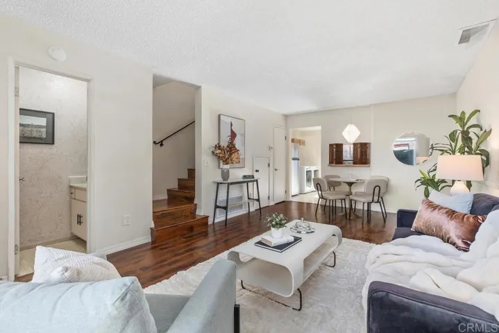 888 Cherrywood Way 12, El Cajon, California 92021