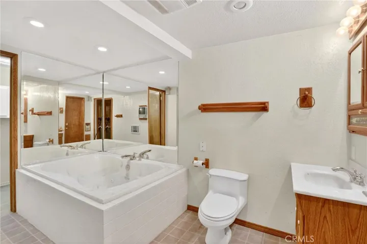 858 Poe Court, Lake Arrowhead, California 92352