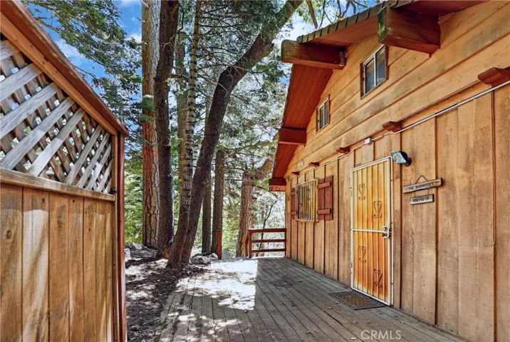 858 Poe Court, Lake Arrowhead, California 92352
