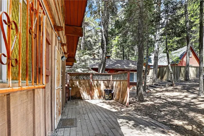 858 Poe Court, Lake Arrowhead, California 92352