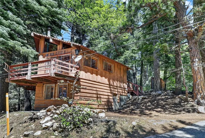 858 Poe Court, Lake Arrowhead, California 92352