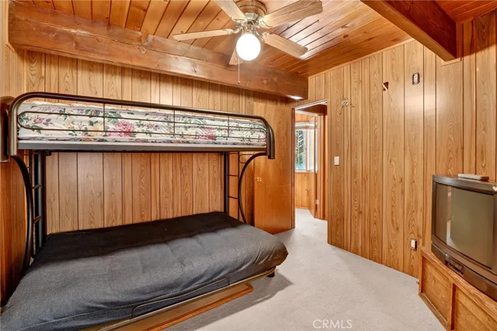 858 Poe Court, Lake Arrowhead, California 92352