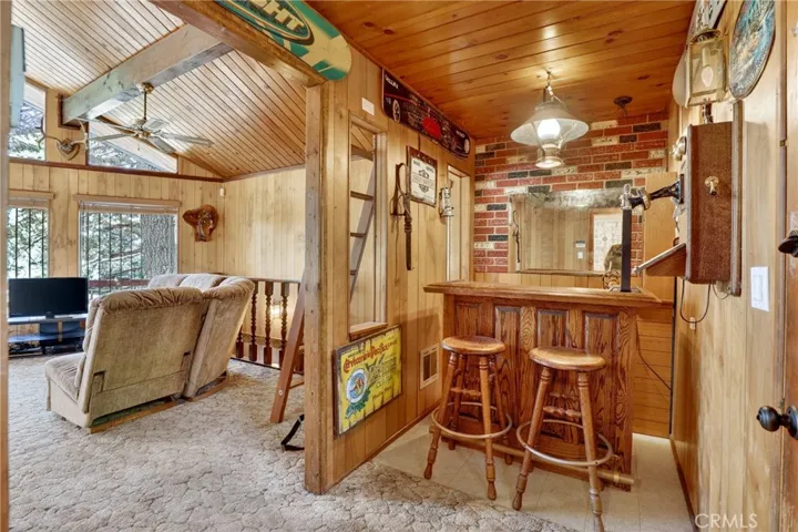 858 Poe Court, Lake Arrowhead, California 92352