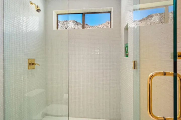 Upstairs Bathroom 2