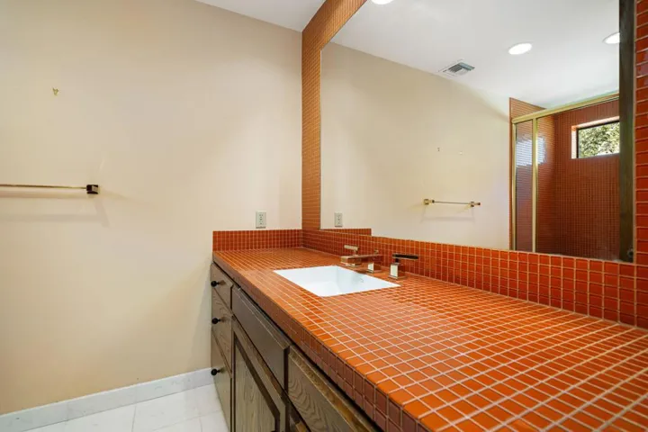 Upstairs Bathroom 1