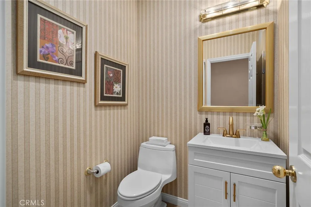 powder room