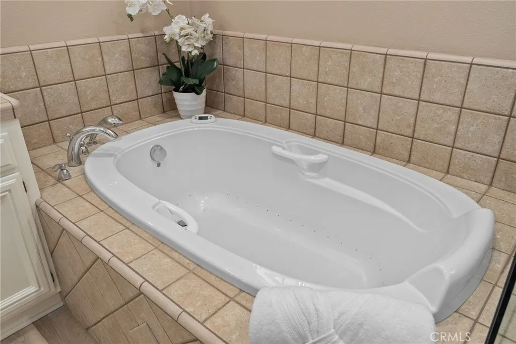 jetted tub