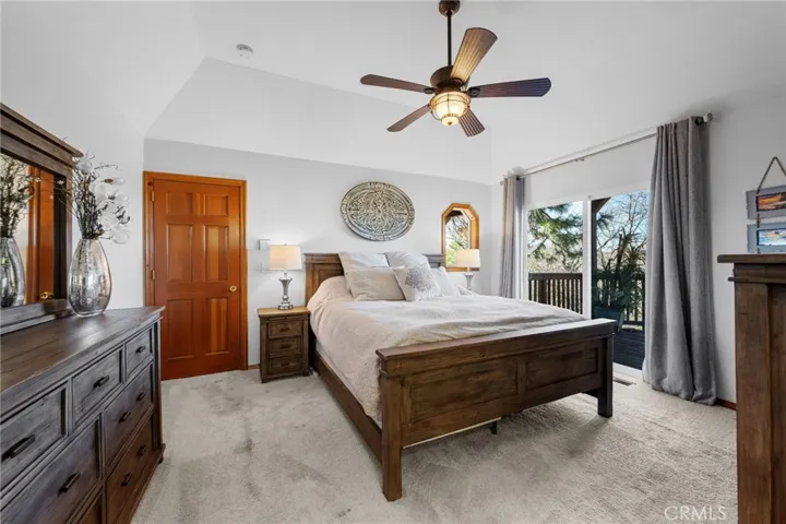 1430 Sequoia, Lake Arrowhead, California 92352