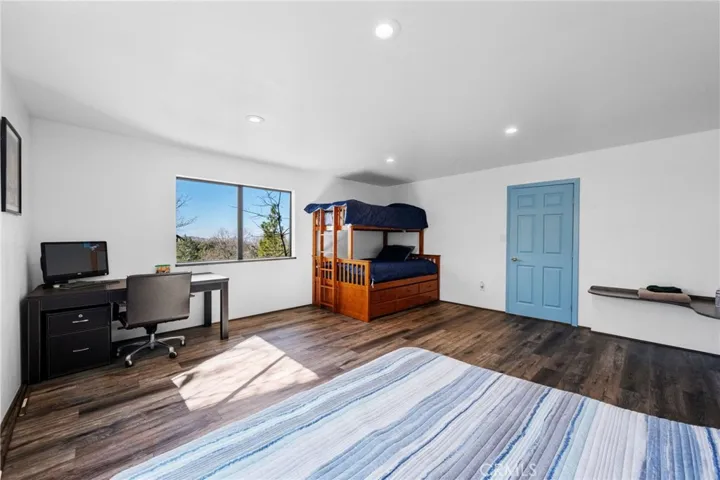 1430 Sequoia, Lake Arrowhead, California 92352