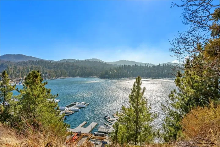 1430 Sequoia, Lake Arrowhead, California 92352