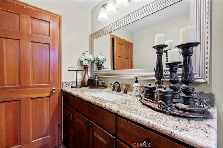 1430 Sequoia, Lake Arrowhead, California 92352