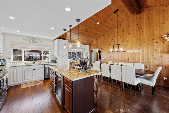 1430 Sequoia, Lake Arrowhead, California 92352