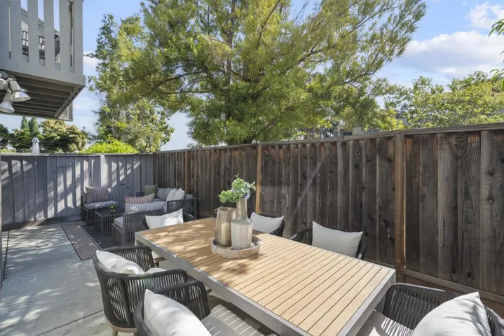 1105 Sprague Lane, Foster City, California 94404