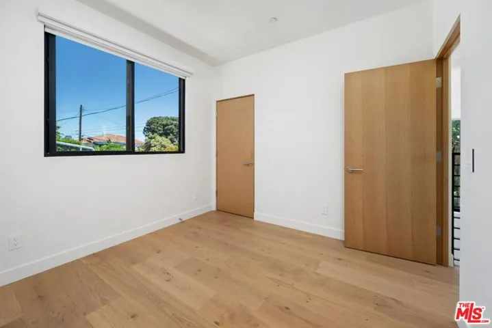 2202 Washington Avenue B, Santa Monica, California 90403