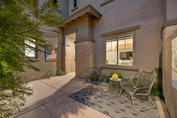 Entry to front door