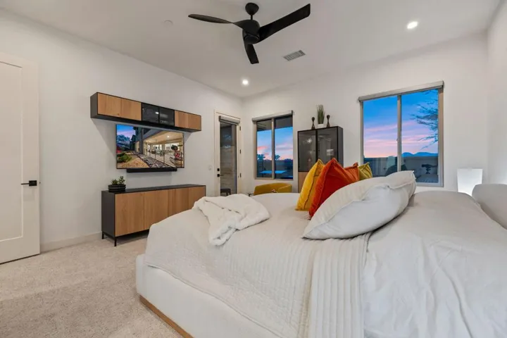 Bedroom 1 (Primary)