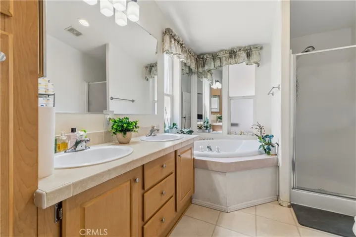 3701 Fillmore Street 122, Riverside, California 92505