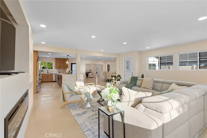1019 N Cambria Place, Anaheim, California 92801