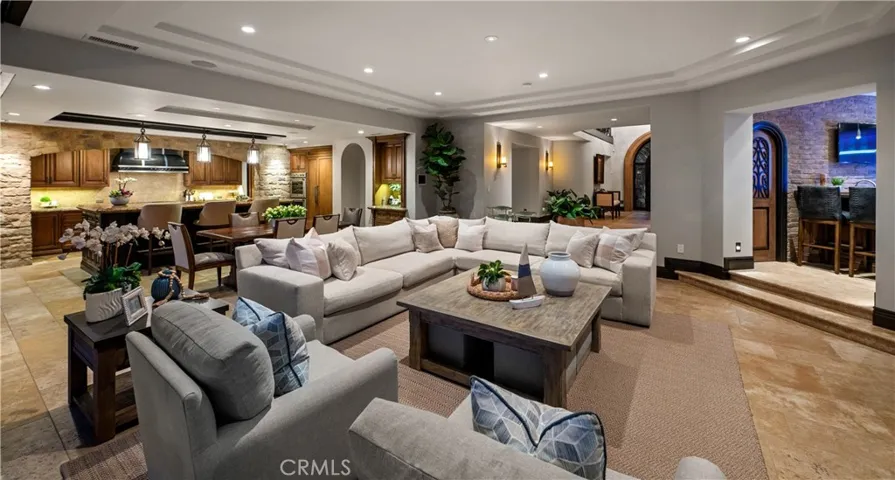 22791 Tindaya, Mission Viejo, California 92692