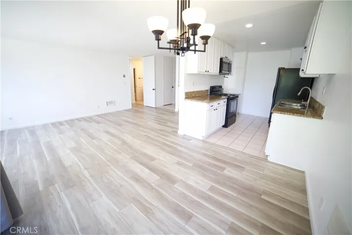 6050 Canterbury Drive F108, Culver City, California 90230