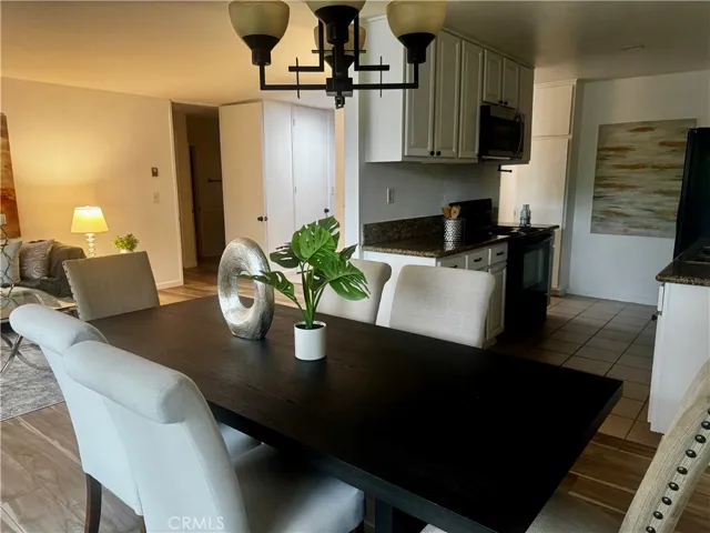 6050 Canterbury Drive F108, Culver City, California 90230