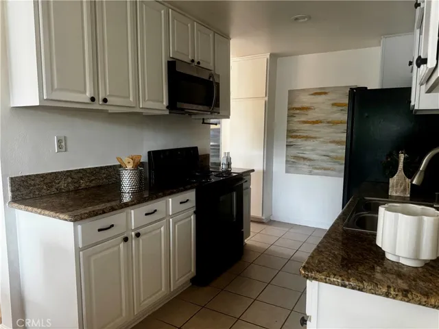6050 Canterbury Drive F108, Culver City, California 90230