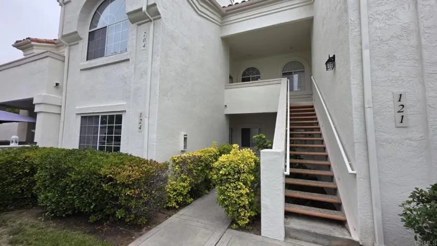 1872 Matin Circle 204, San Marcos, California 92069
