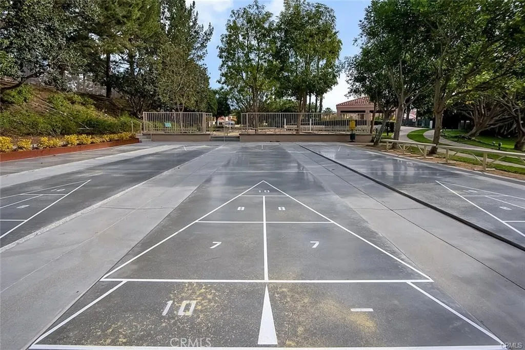 Shuffle Board