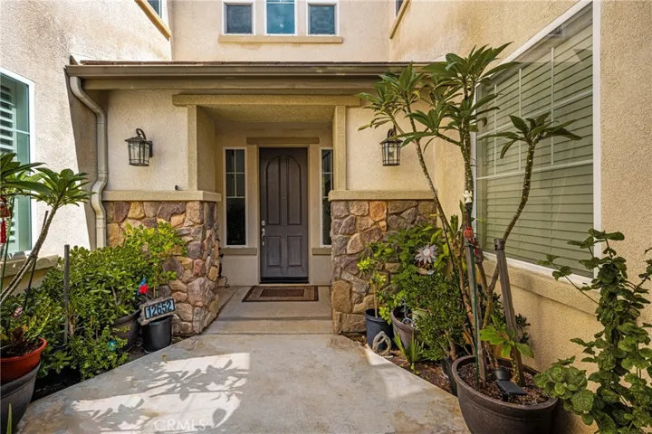 Private Covered, Courtyard.