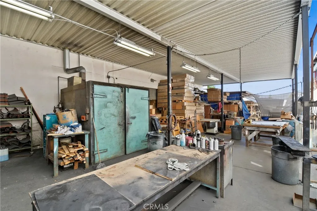 Covered outdoor work area