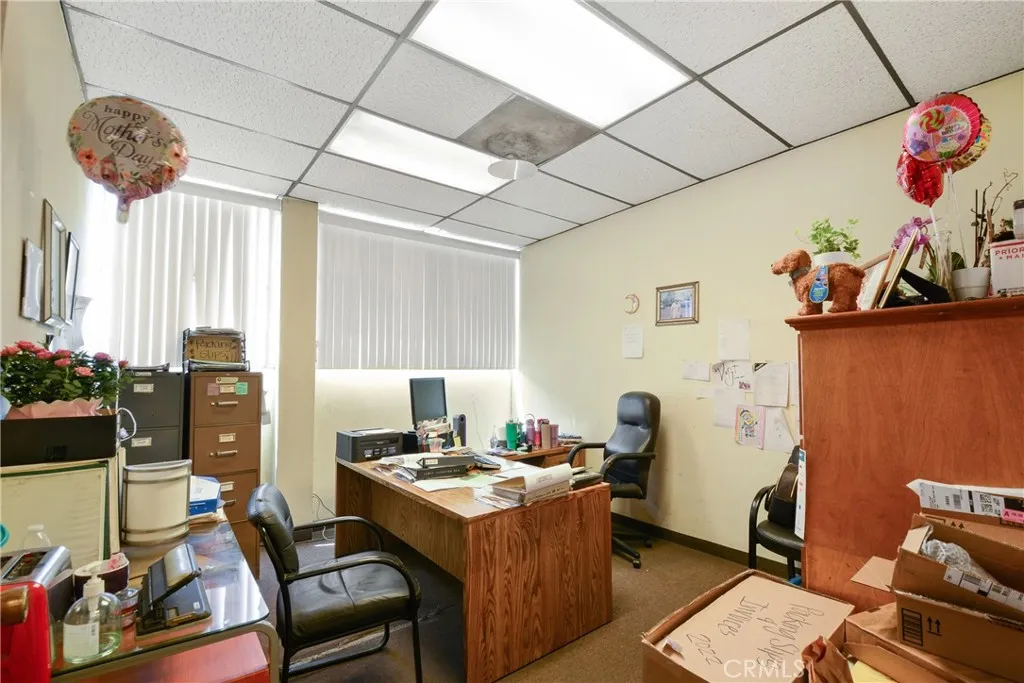 Middle office