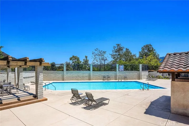 154 Via Katrina, Newbury Park, California 91320