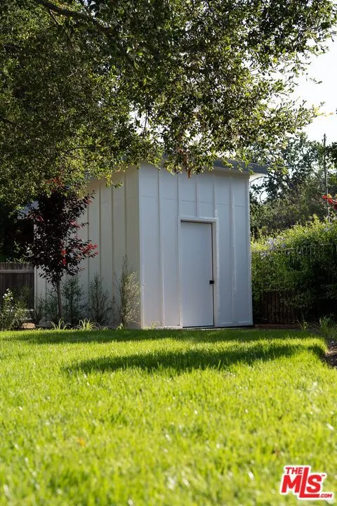 Shed
