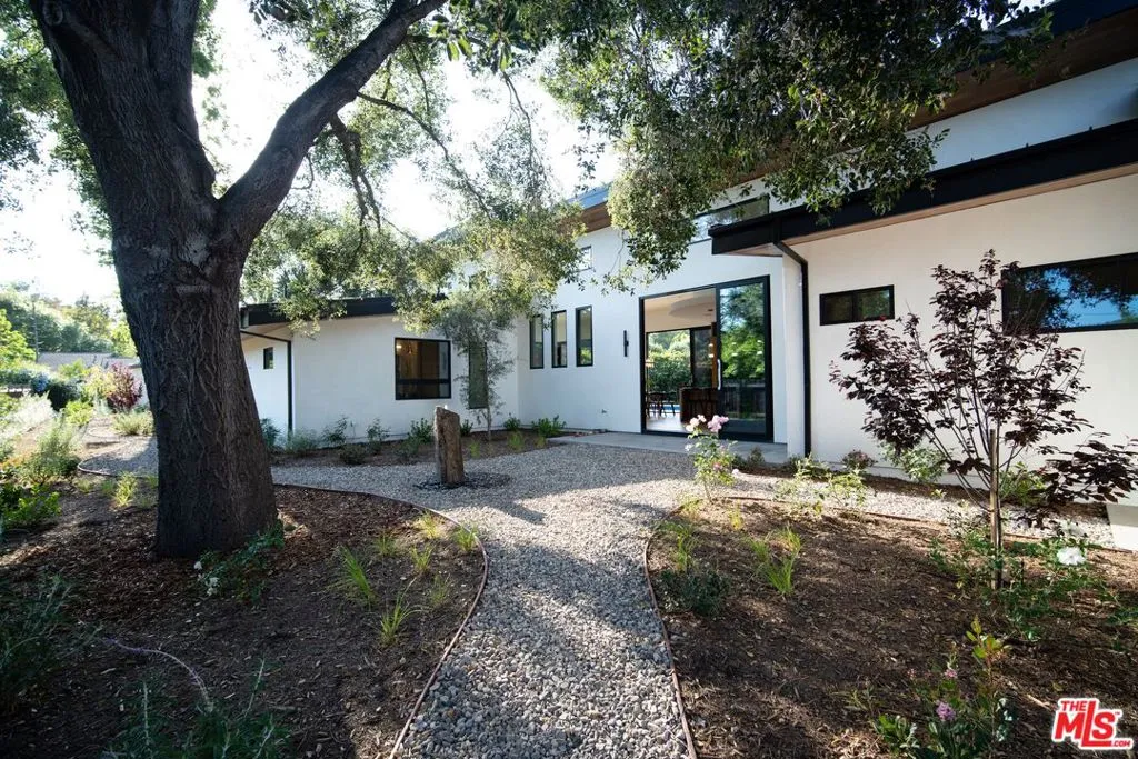 Side Yard with Fountain