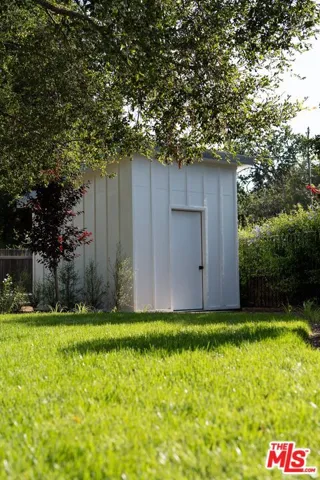 Shed
