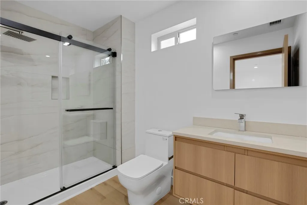 Primary Bath en-suite