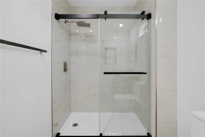 Primary Bath en-suite