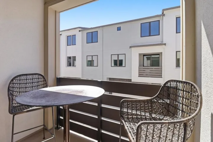 1107 Juana Court, Palo Alto, California 94303