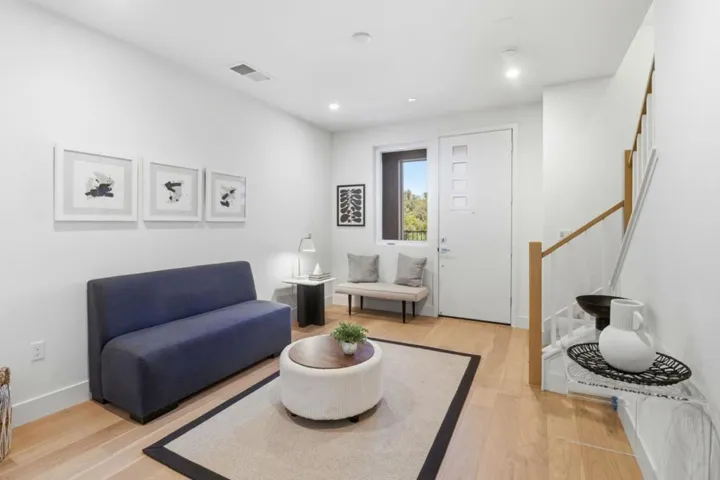 1107 Juana Court, Palo Alto, California 94303