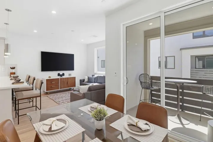 1107 Juana Court, Palo Alto, California 94303
