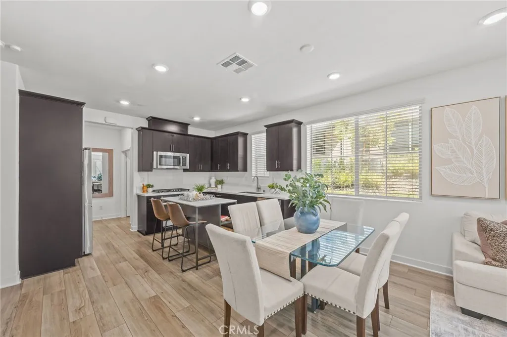 Dining/Kitchen