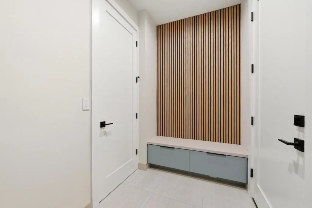 Laundry sorage / mud room at entry from garage