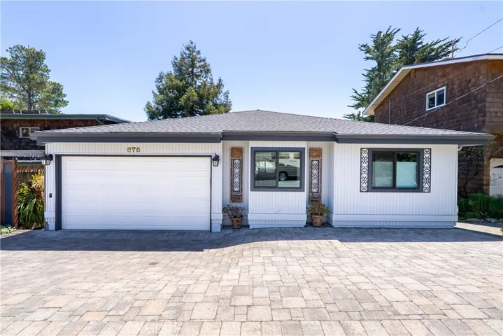 676 Canterbury, Cambria, California 93428