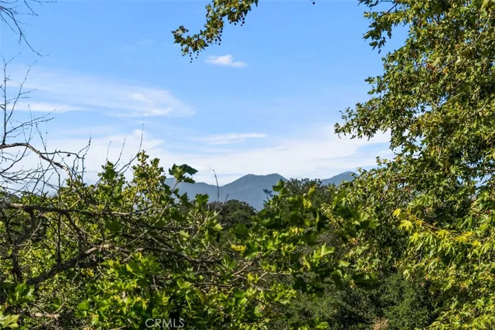 You even have a peek a boo view of Saddleback mountains
